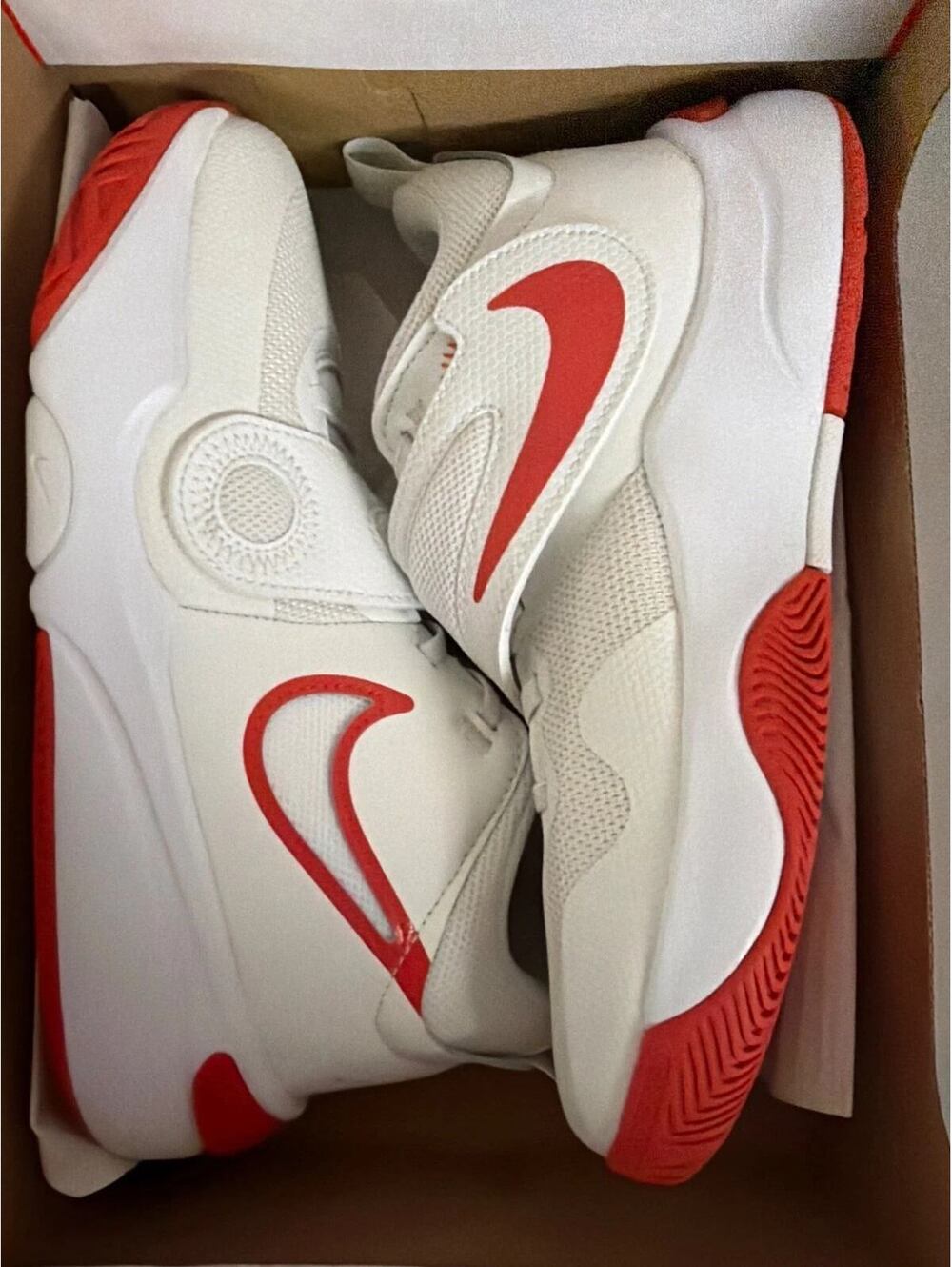 Nike Team Hustle D 11 GS Youth 5.5Y White Track Red DV8996-102 Basketball New
